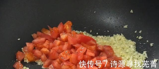 养胃|菜市场碰到它别手软,买几斤,搅一搅搓成球,上锅一蒸,健脾养胃!
