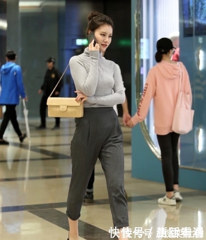 扎丸子头 别轻易尝试“泥土裤”,小姐姐不仅穿出小肚子,还胖出“树干腿”