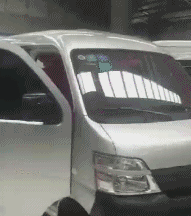 |搞笑GIF:女朋友很漂亮 就是脑子有点不好使