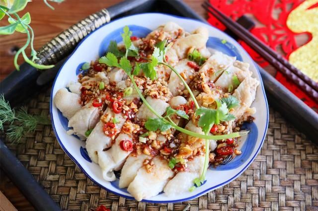 春天吃不够的鸡腿做法，爽滑不油腻，没骨头全是肉，好吃到家了