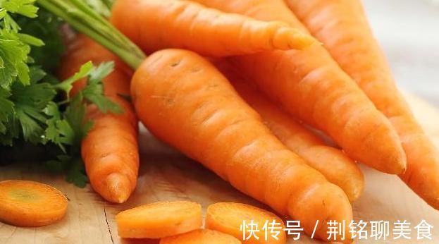 便秘|胡萝卜营养价值丰富,常吃会收获5个好处,爱吃的人真有福气!