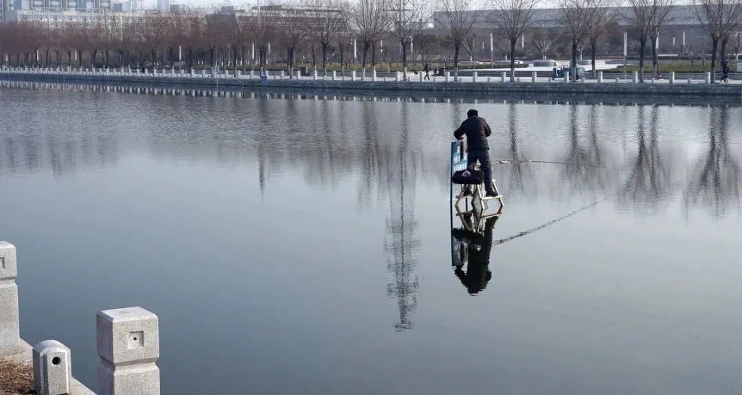 冬天用10米的长竿钓鲫鱼,如果这4个关键因素不做好,鱼获多不了