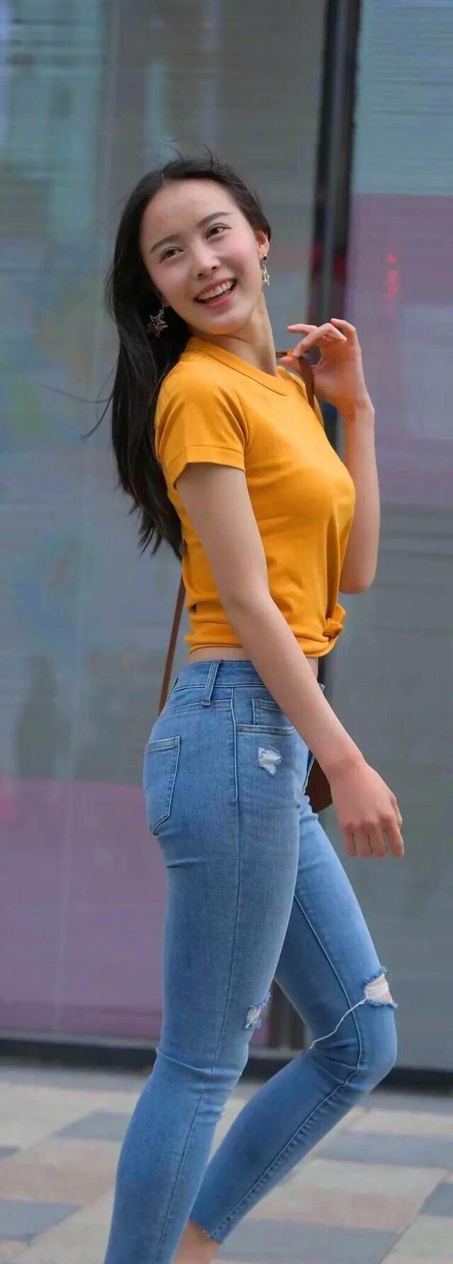 牛仔裤|橙色半袖搭配破洞牛仔裤, 甩头的那一刻, 我心动了!