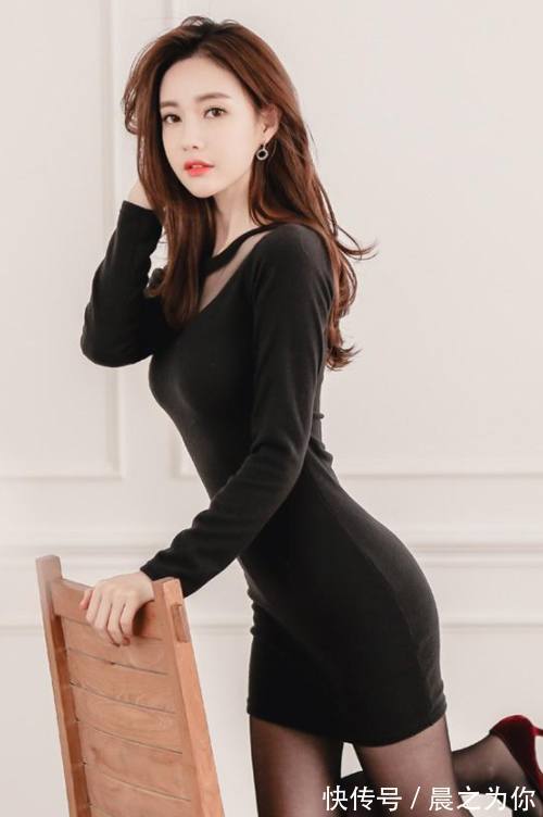 大长腿 白皙甜美的紧身裙美女,成熟又知性,吸引力十足!