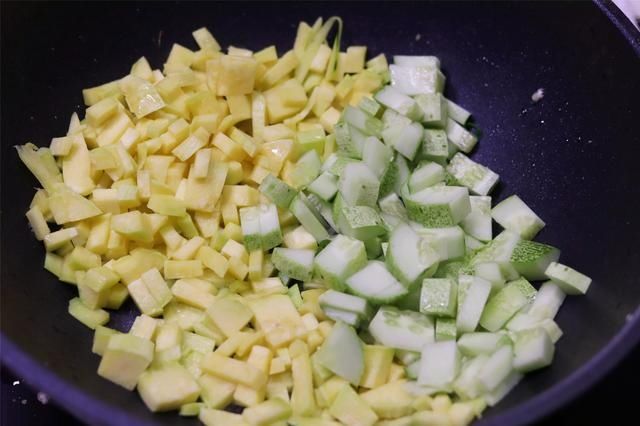 南瓜|母亲经常做的“素面”，用料就这几种，百吃不厌，分享给大家