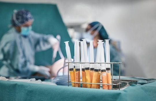 医疗美容|33岁网红抽脂去世，谁制造了“夺命医美”？