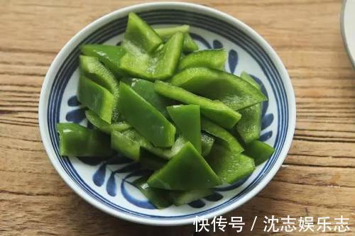 营养师|每天吃一个鸡蛋,就可以补铁吗营养师鸡蛋补铁效率比菠菜还差