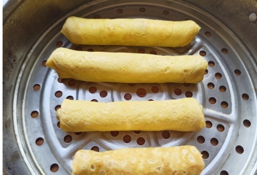 口感|跟大厨学一道蛋卷的做法,三两下搞定,口感鲜香味道好