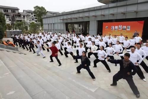 缠丝劲的五大特效,样样精辟,太极拳高手都是“缠”出来的