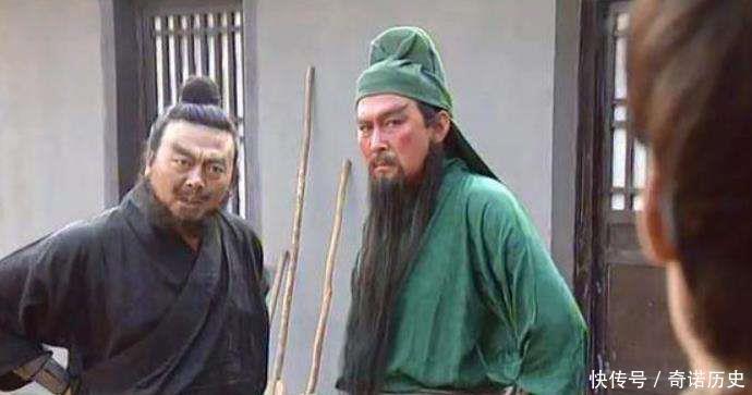 屠夫|关羽和张飞，一个屠夫一个小贩，为何武功还那么高！