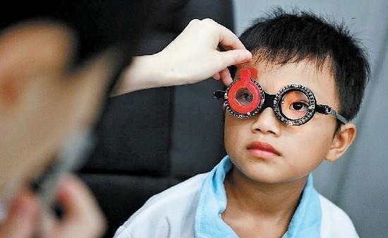 食物|想生个大眼睛宝宝孕期多吃四样食物,胎儿易变成大眼睛长睫毛