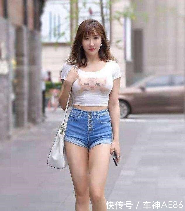 穿搭 率性自然的瑜伽裤穿搭更显非凡品位,休闲百搭又耐看,彰显个性!