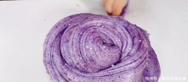  买光小卖部无硼砂泥PK！紫冰块泥vs水果假水，满满一桌谁的更仙气