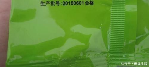 糊涂带娃|有种“糊涂带娃”叫湿巾擦屁股,家长省事了,却“坑”了孩子