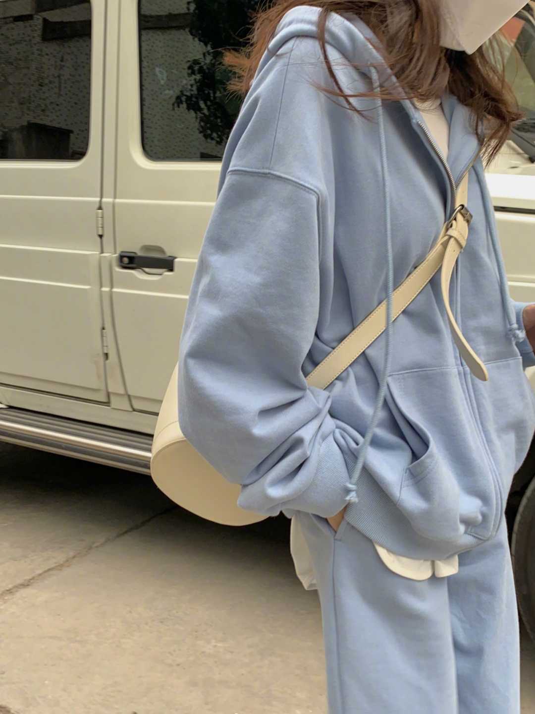 穿搭|新年战袍中一定要有运动套装!像博主这样穿,美得让人羡慕