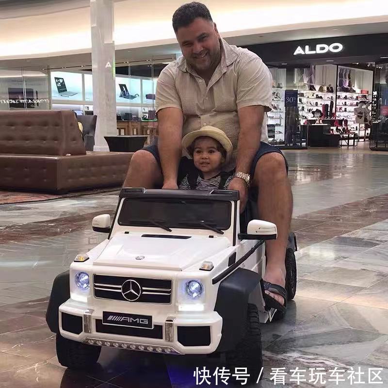 童年记忆|奥特曼与汽车模型，你会选择哪一个？
