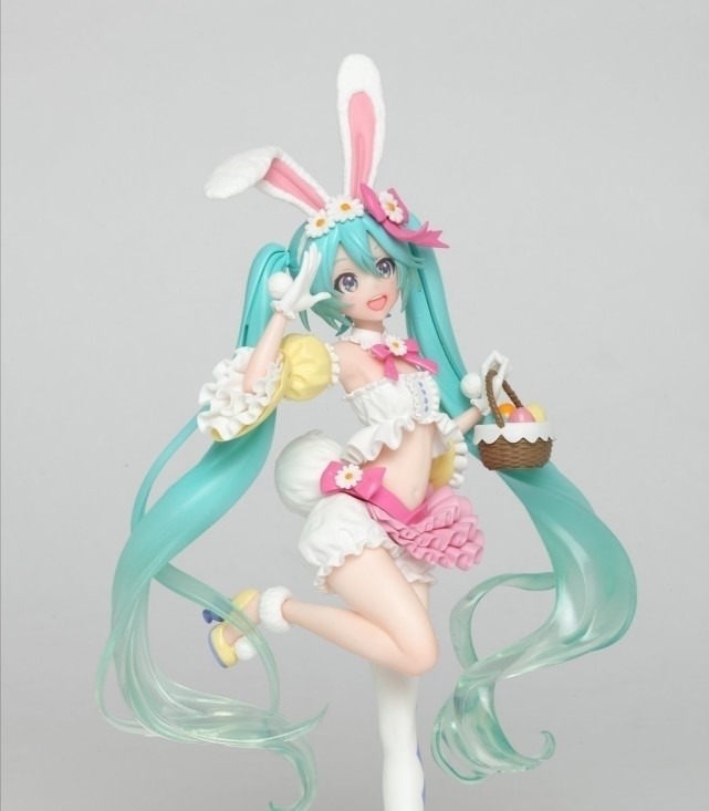 小破站|初音未来的兔女郎手办,甜美的外表很吸睛,实物却直接变黑脸