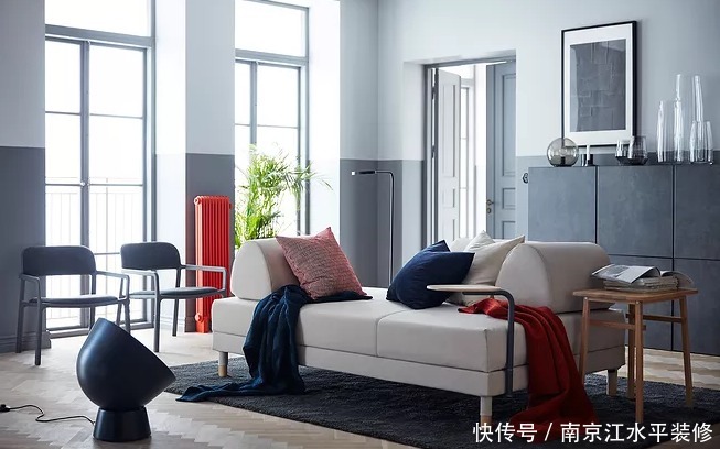 视觉效果|客厅的沙发要不要靠墙,好处劣处都会有,就看客厅是怎么样的