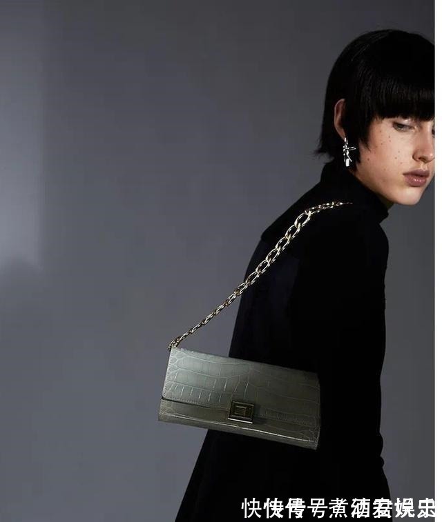 mini 今年最时髦,有个性的包包!今年最时髦,有个性的包包!