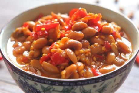 老辈人做黄豆酱,不晒不发酵,当天就能吃,做法简单更实用