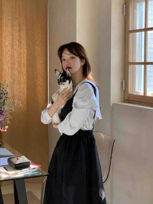 早春就要穿出甜甜的感觉，韩国小姐姐碎花裙配衬衣，温柔又很减龄