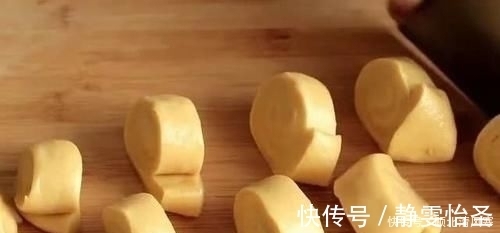 鸡蛋|1碗面粉，4个鸡蛋，不用蒸不油炸，外酥里嫩，小孩抢着吃