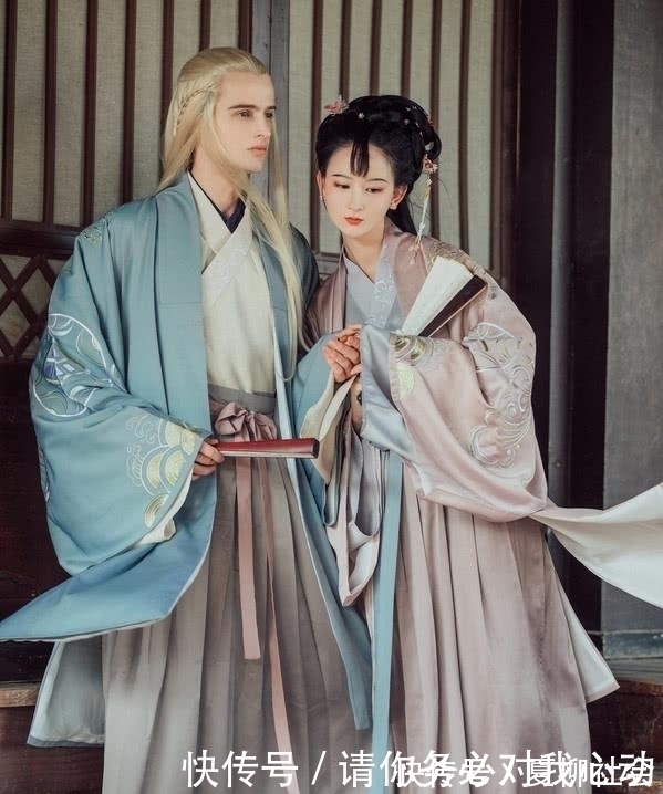 帅哥 外国帅哥因喜欢穿汉服走红,俊美飘逸,网友:感觉哪里怪怪的?