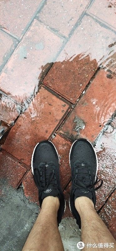 脚脖子|三天湿了三双鞋后我决定买了这双雨逸，361°雨屏4.0冰河世纪使用感受