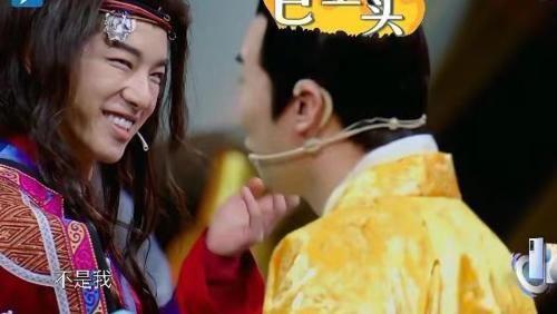 沈涛过于偏袒华晨宇，丝毫不给袁弘面子，杨迪、乔杉当场回怼