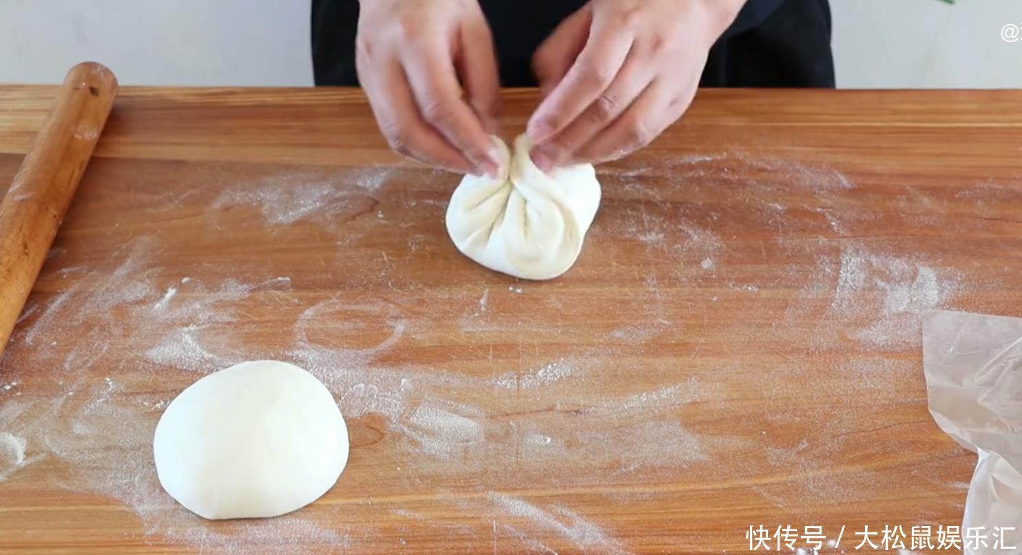 学会这个和面配方：做出家常饼，口袋饼，春饼，个个柔软好吃