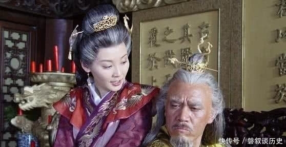 摔倒|朱元璋不慎摔倒,大臣都装没看到,只有1人去搀扶,朱元璋:除掉他!