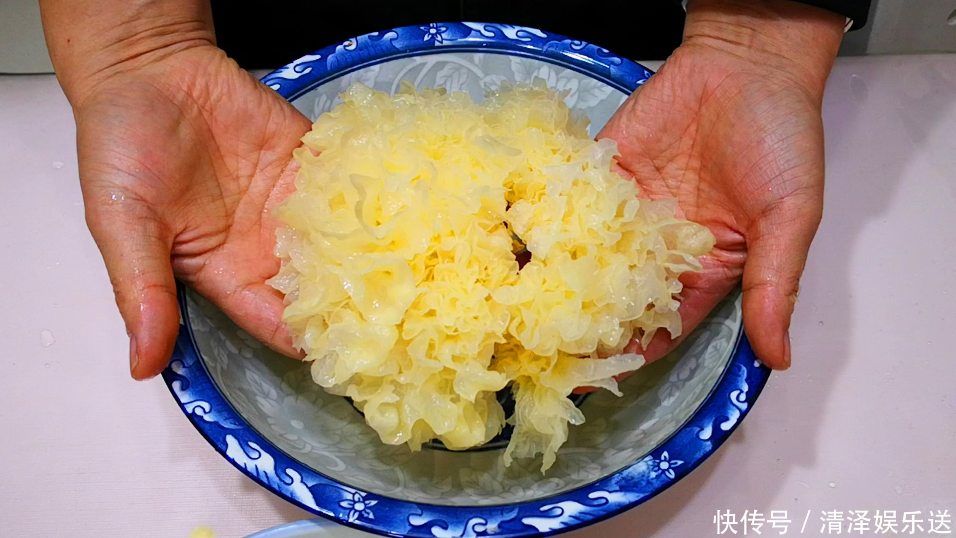 随便|过年时,此4种蔬菜不要随便买,买了也不要吃,我家从来都不买