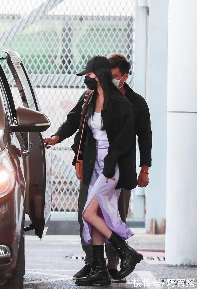 更上一层楼|小姐姐们注意了！秋天不穿开叉裙，真的会白白浪费一个好季节