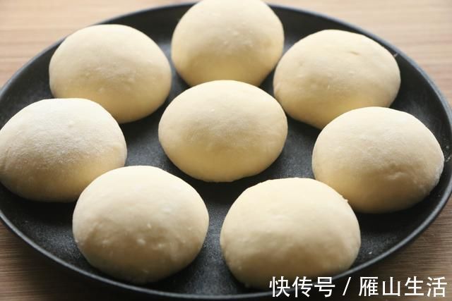 鸡蛋饼|比手抓饼简单,比油条健康,简单易做,早餐吃太好了,家人都爱吃