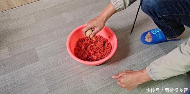 钓鲤鱼不需要太多料混合,配对这两种料,一年都不用换了