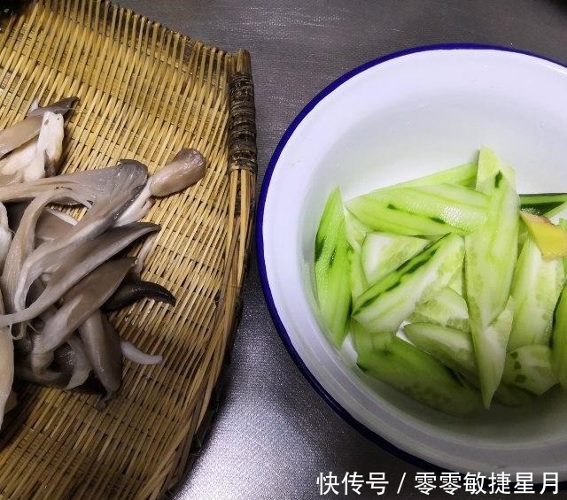 黄瓜平菇鲜汤,简单易做,轻松搞定鲜美靓汤