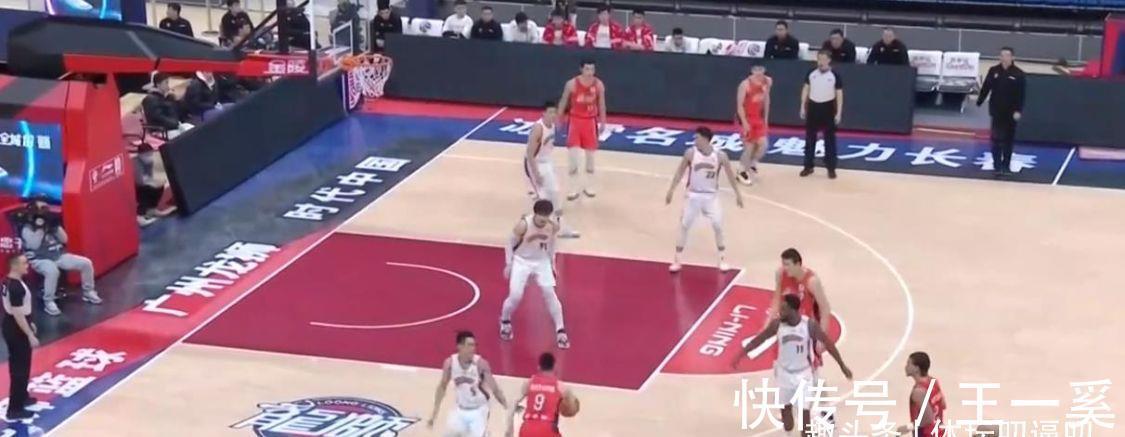辽宁|CBA变天!上海男篮5连胜,夺冠热门翻车,辽宁拒爆冷,黑马进前4