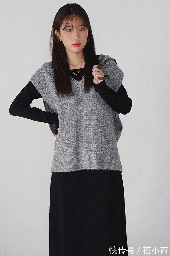马甲|初秋的简约大气穿搭原来这么简单!超全毛衣搭配,让你秒变美少女