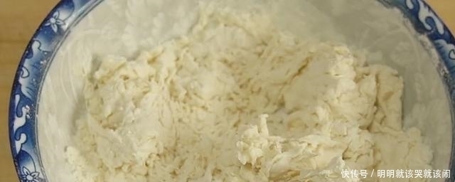 终于找到了！早餐最好吃的做法，不蒸不油炸，层层裹着馅料，真香