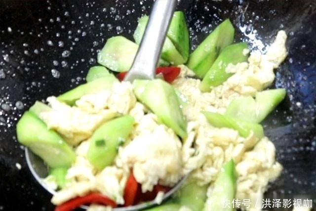 靠边站|冬瓜南瓜靠边站,这是秋天最该吃的瓜!2块炒一盘,很多人经常吃