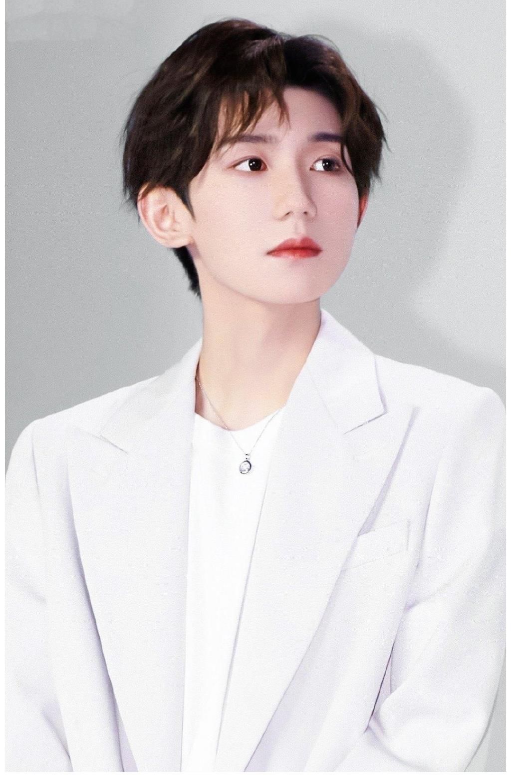 表情|磕到了！新一期節(jié)目王源以特殊形式參加，魏大勛的表情暴露了一切