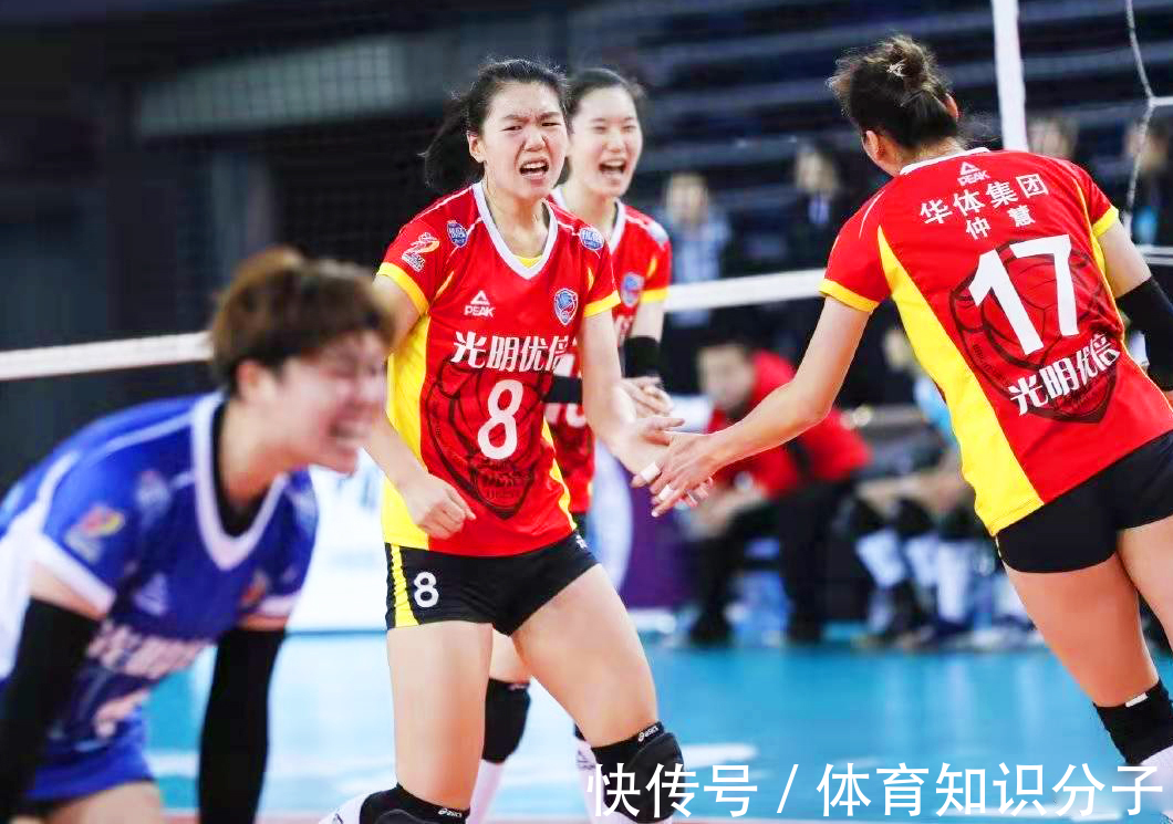 王逸凡|昨日排超两看点:两名16岁女排小将表现抢眼,向津辽女排发起挑战