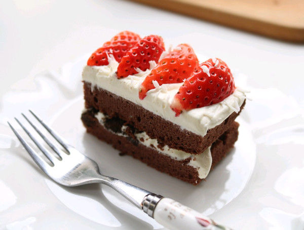 巧克力草莓蛋糕
