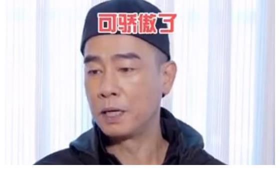 张智霖对陈小春的普通话评价:他其实可能很标准,只是你听不到