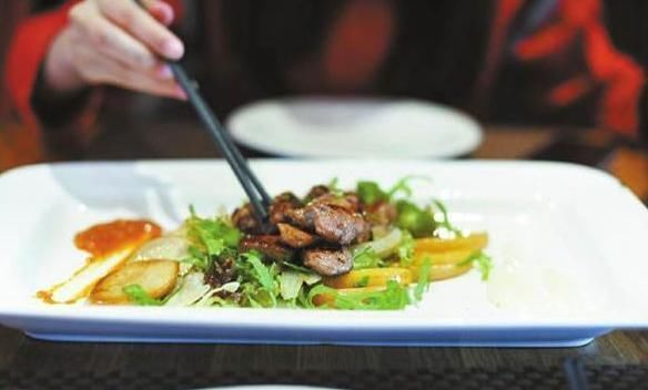 隔夜菜不一定致癌，专家除了五种不能隔夜，别的都可放心吃