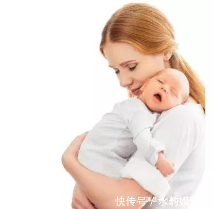 宝宝|新生儿从来不竖抱！别让你的做法阻碍了孩子生命最早的认知