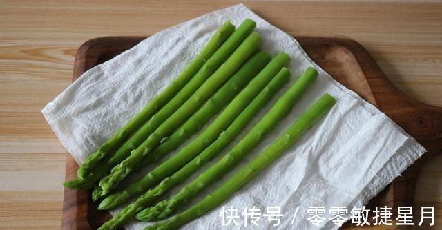 美味|芥末培根卷芦笋，营养充足，美味健康！