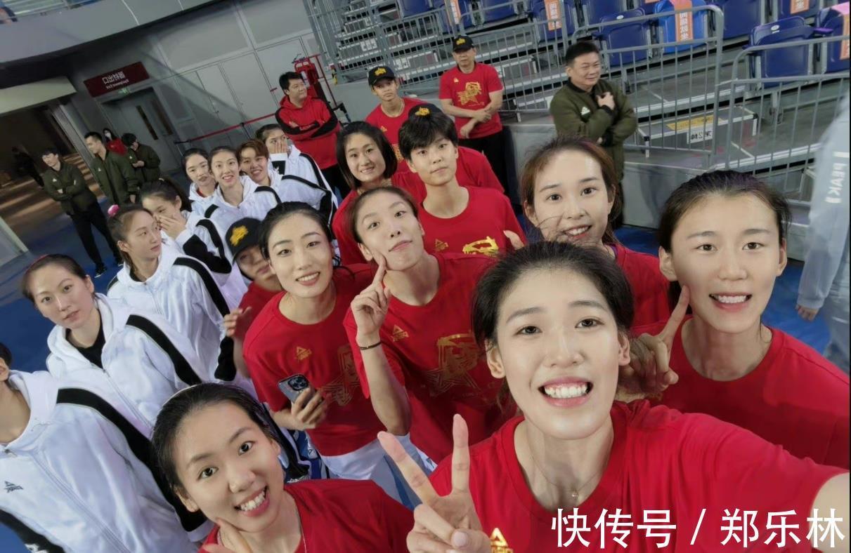 金软景|无缘去国外打球!李盈莹收到一个不好消息:费内巴切队没有报价!