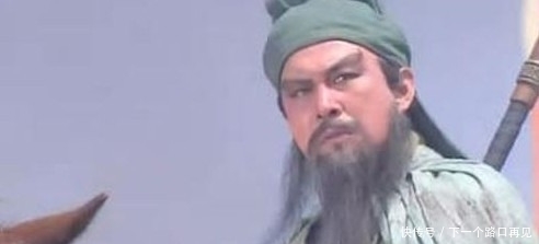 曹操|为什么张飞和诸葛亮都是乡侯，而关羽才是个亭侯？