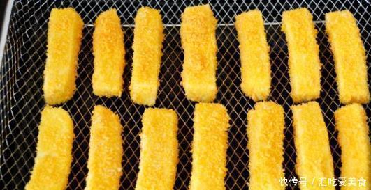 年夜饭小零食,脆皮炸酸奶,上桌就光盘,太有成就感了!